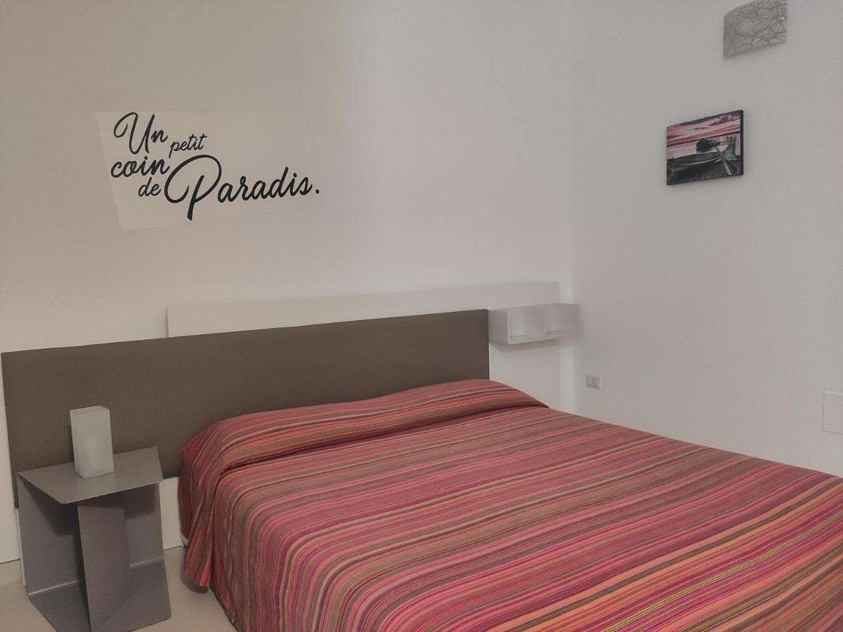 Casa Vacanze Rossini Porto Cesareo Kültér fotó